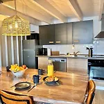 L'epicure, Elegante Maison Familiale Konukevi