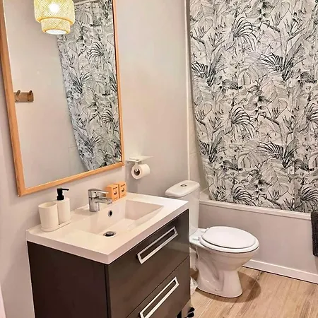 L'epicure, Elegante Maison Familiale בית הארחה